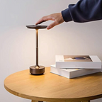 Essaro™ Table lamp | Cordless & rechargeable