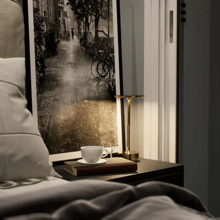 Essaro™ Table lamp | Cordless & rechargeable