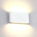 Elaris™ | Modern LED wall light for outdoor use