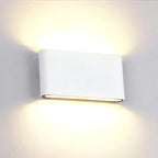 Elaris™ | Modern LED wall light for outdoor use